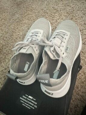 TRUE Linkswear Womens Golf Shoes - Brand New
